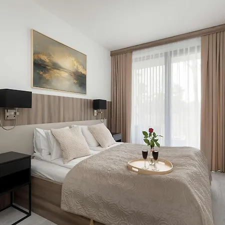Klimatyzowane Art W Mielnie Z Parkingiem I Basenem By Renters Apartamento Mielno (Koszalin)