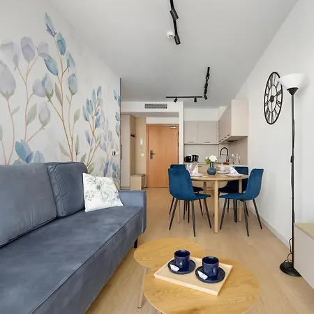 Klimatyzowane Art W Mielnie Z Parkingiem I Basenem By Renters Apartamento Mielno (Koszalin)