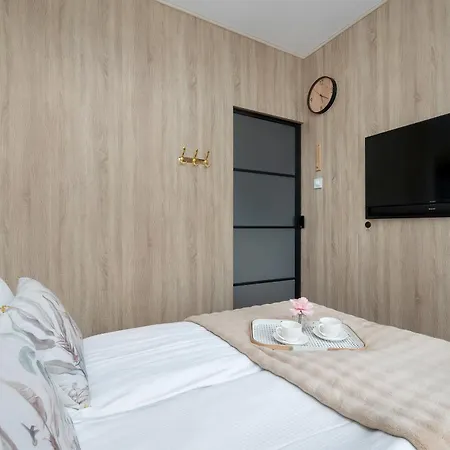 Apartamento Klimatyzowane Art W Mielnie Z Parkingiem I Basenem By Renters *
