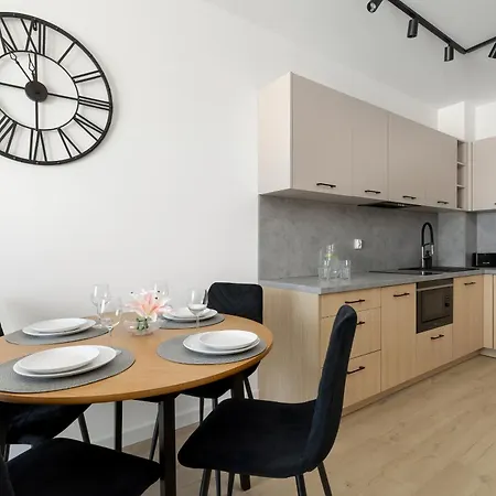 Apartamento Klimatyzowane Art W Mielnie Z Parkingiem I Basenem By Renters
