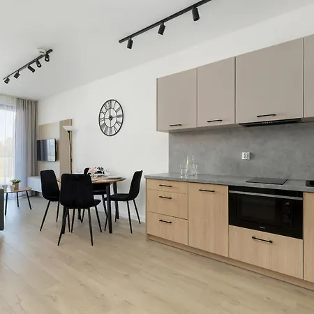 Klimatyzowane Art W Mielnie Z Parkingiem I Basenem By Renters Apartamento *